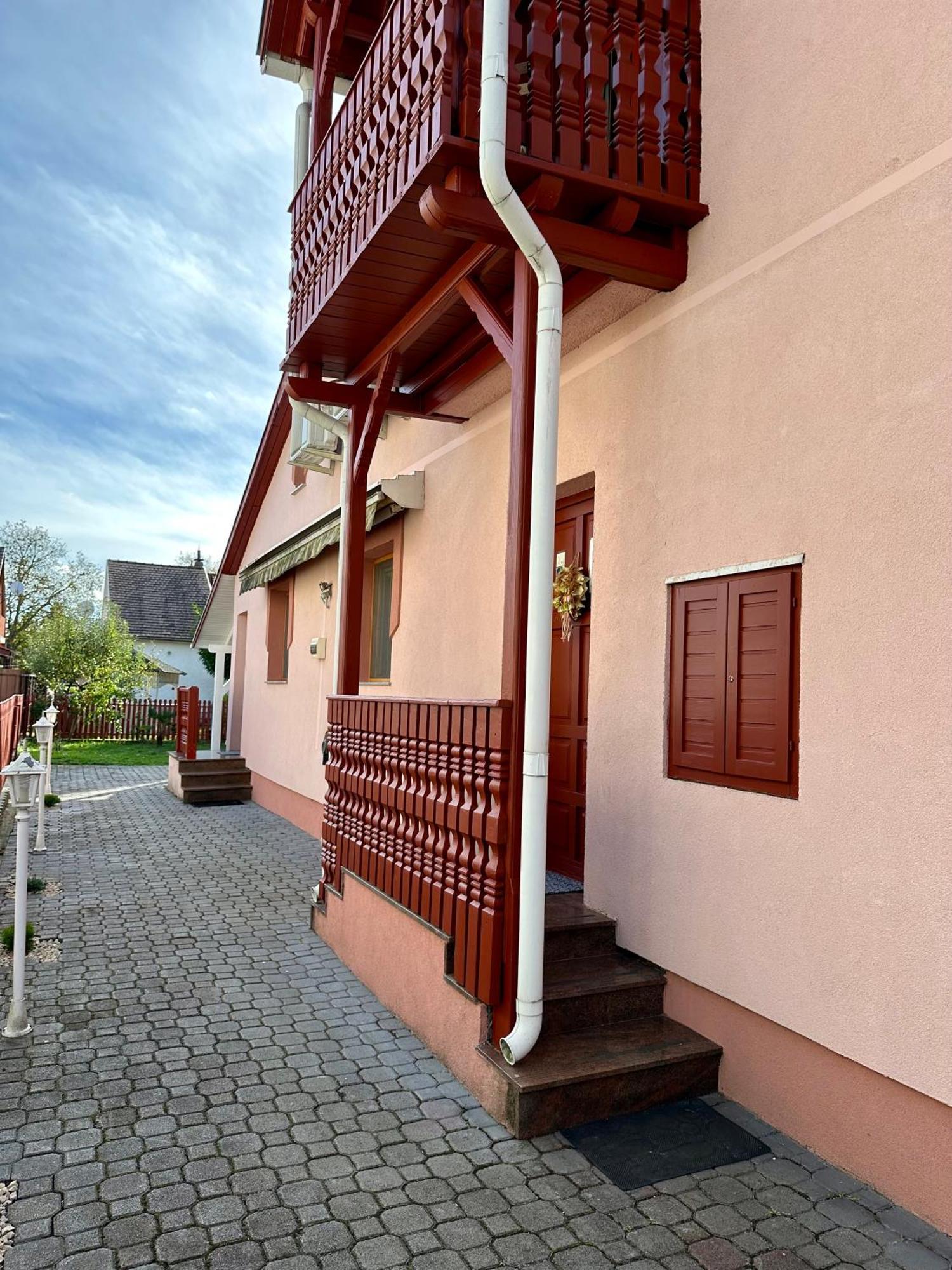 Andrea Apartman Bük Exteriör bild