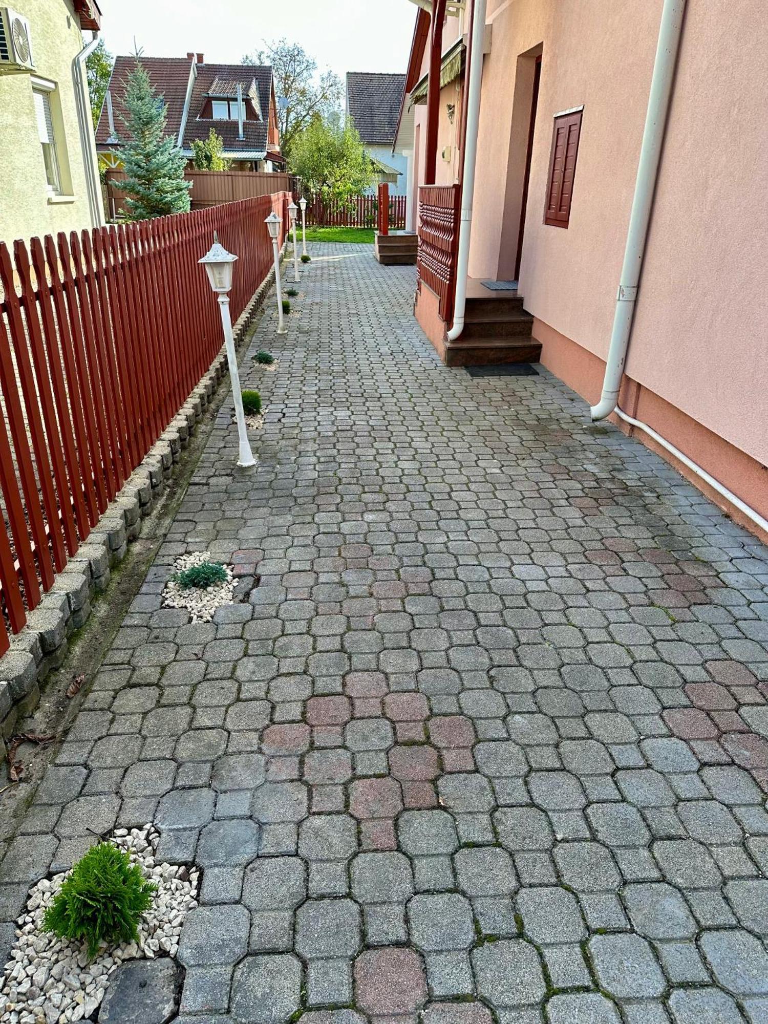 Andrea Apartman Bük Exteriör bild